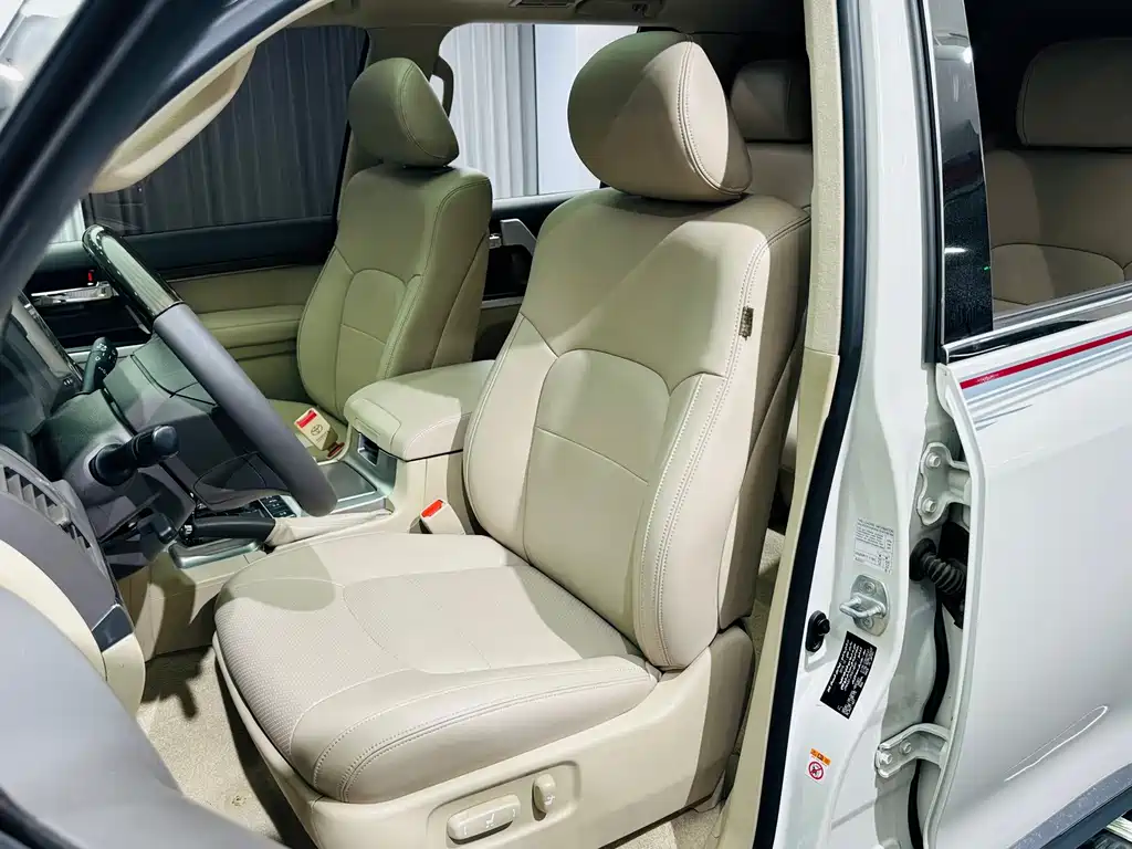 Toyota Land Cruiser — миниатюра 14