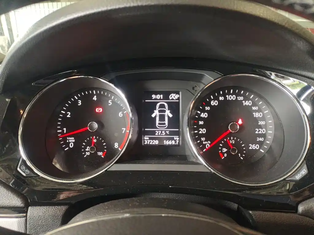 Volkswagen Sagitar — миниатюра 12