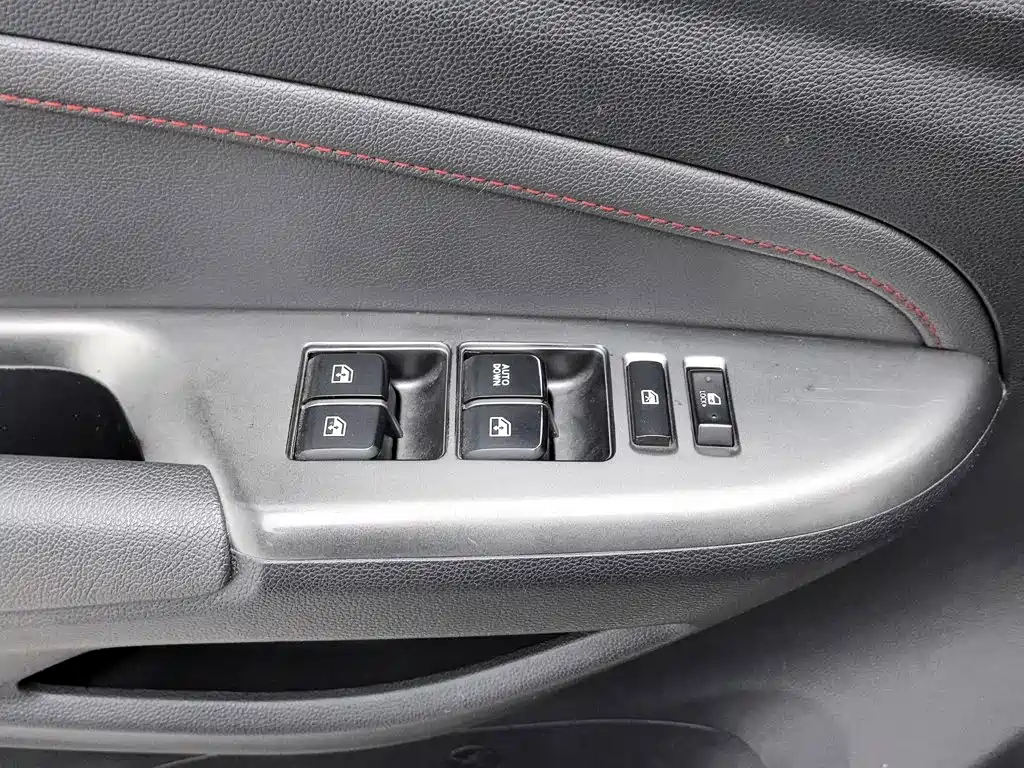 Changan CS15 — миниатюра 9