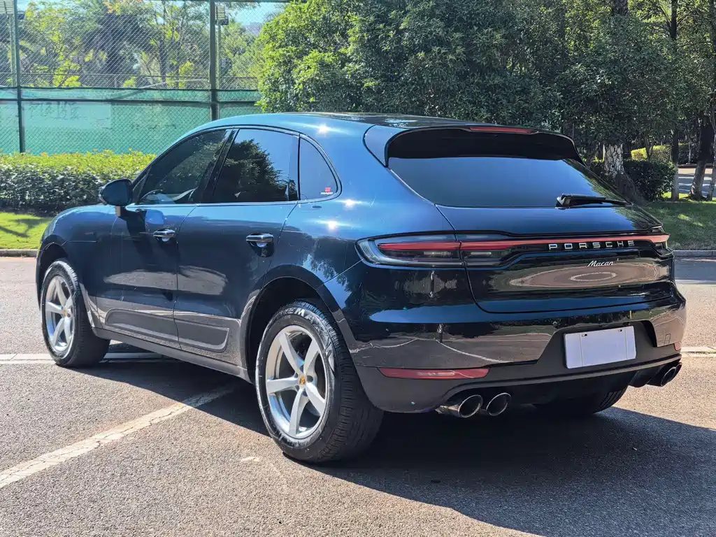 Porsche Macan — миниатюра 7