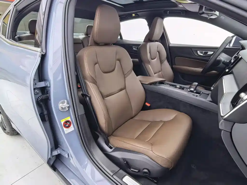 Volvo S60 — миниатюра 7