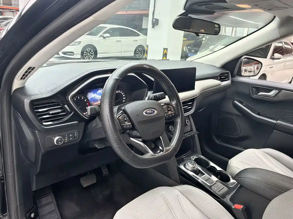 Ford Escape — миниатюра 5