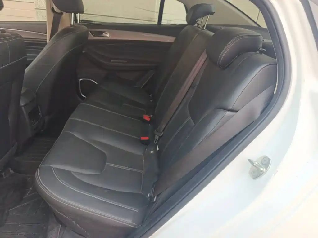 Chery Arrizo 5 — миниатюра 17