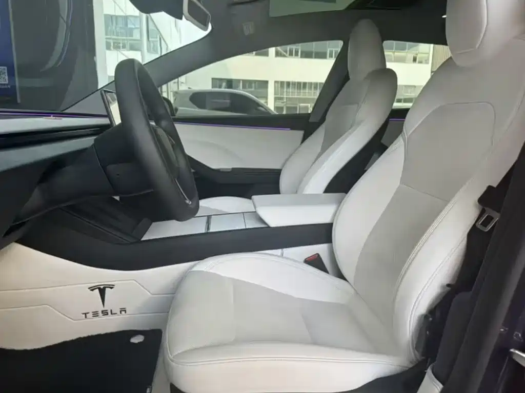 Tesla Model 3 — миниатюра 9