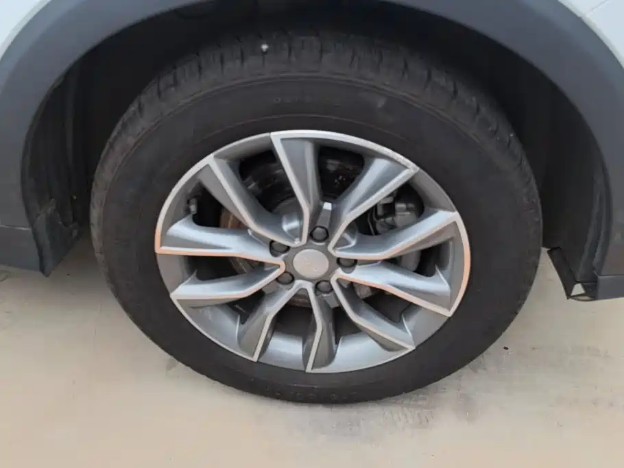 Roewe RX5 — миниатюра 6