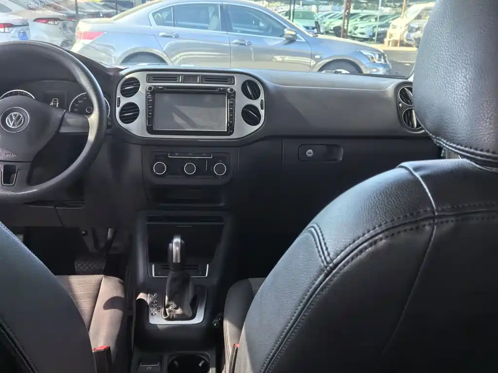 Volkswagen Tiguan — миниатюра 23