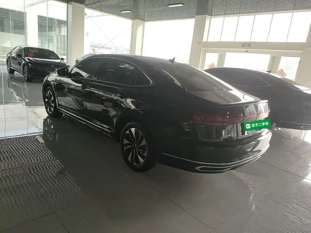 Volkswagen Passat — миниатюра 5