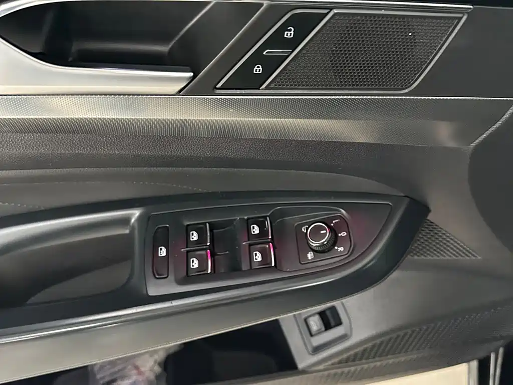 Volkswagen Passat — миниатюра 10