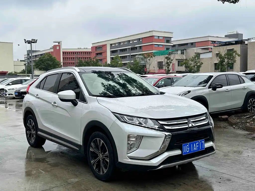 Mitsubishi Eclipse Cross — миниатюра 3