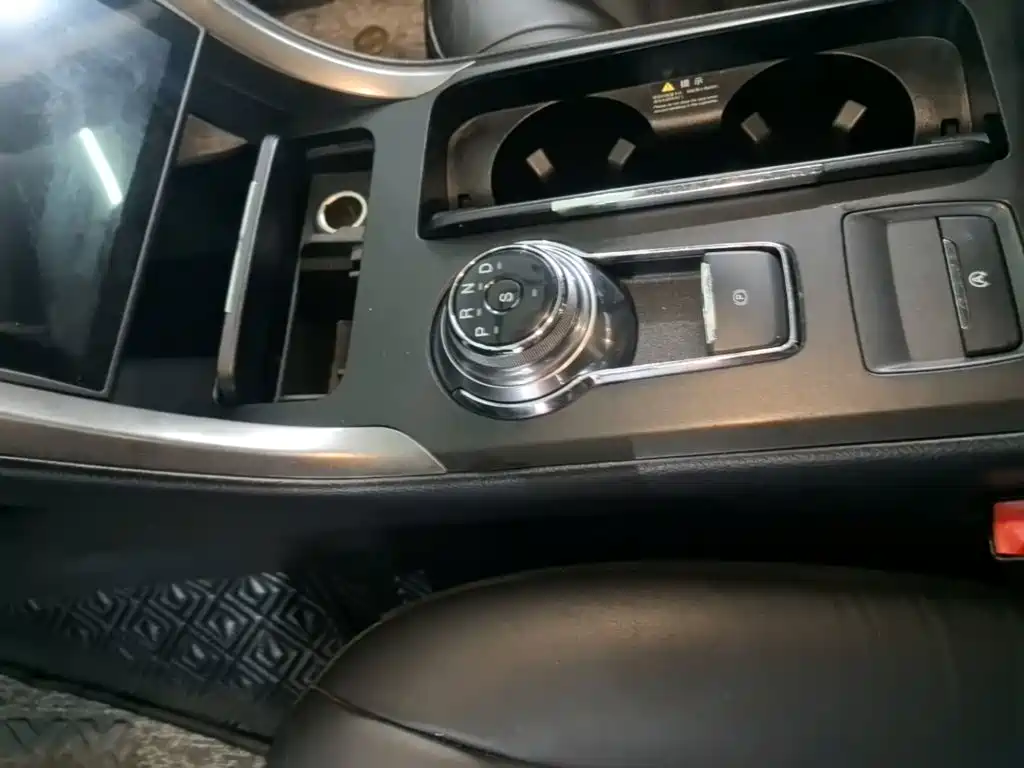 Ford Mondeo — миниатюра 14