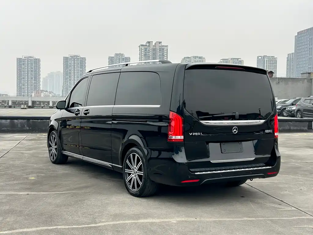 MERCEDES-BENZ V CLASS