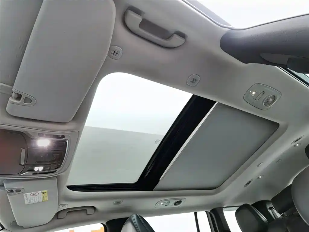 JEEP GRAND COMMANDER