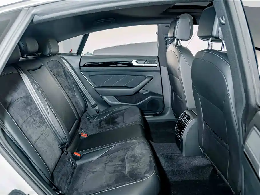 Volkswagen CC — миниатюра 20