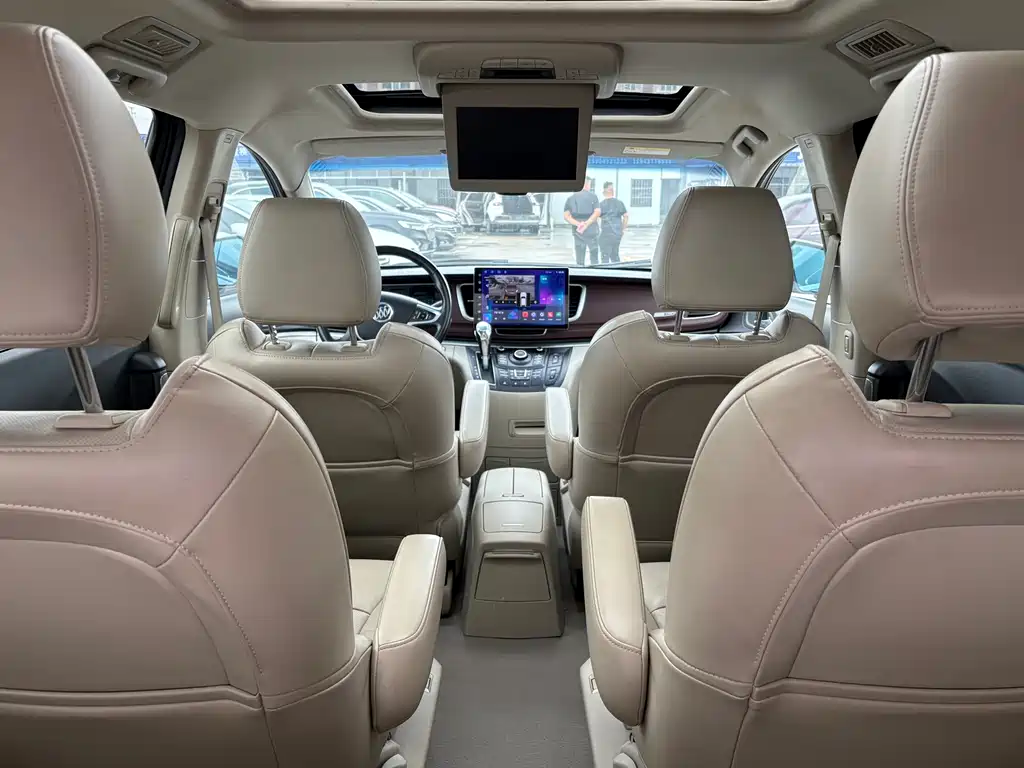 Buick GL8 — миниатюра 10