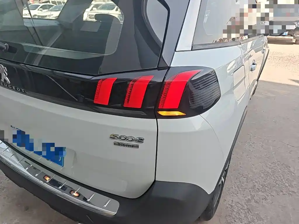 Peugeot 5008 — миниатюра 8