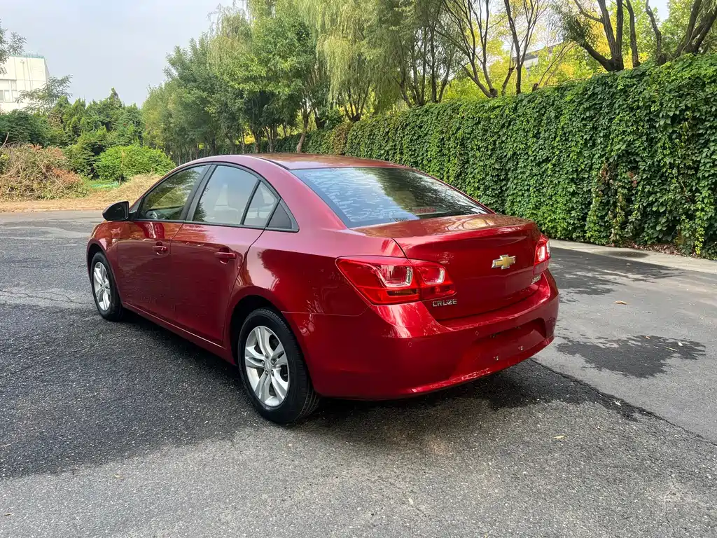 Chevrolet Cruze — миниатюра 6