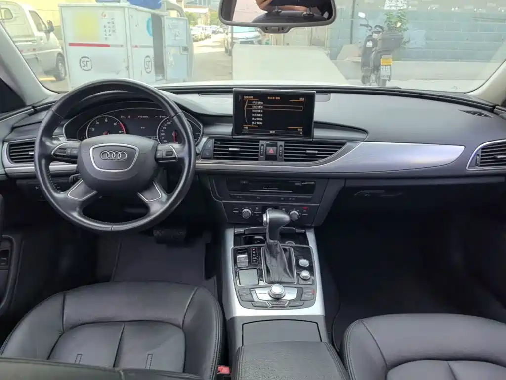 Audi A6L — миниатюра 10