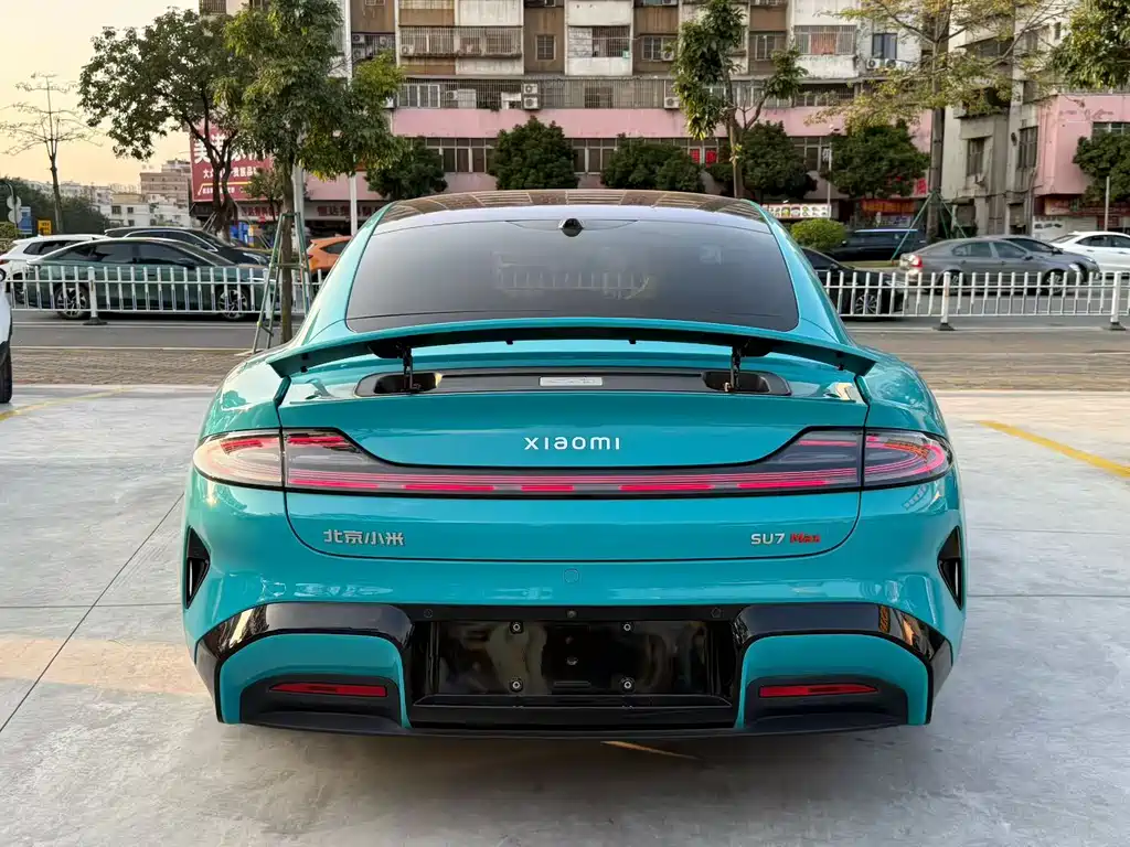 XIAOMI CAR XIAOMI SU7