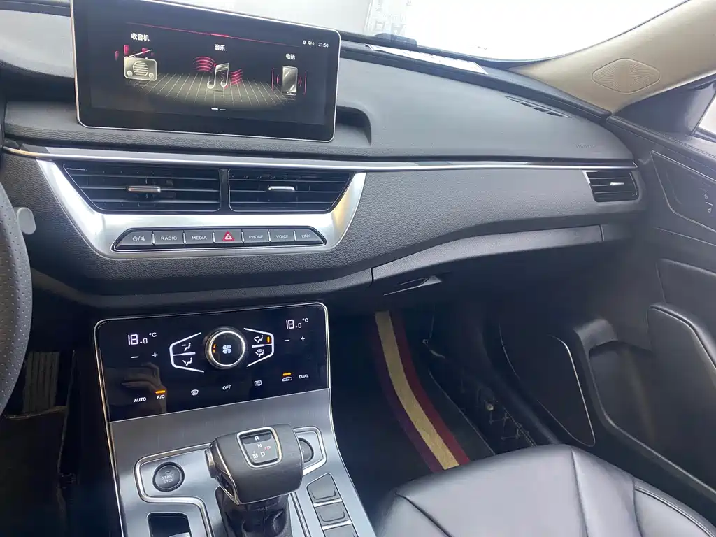 Hongqi Hongqi H5 — миниатюра 10
