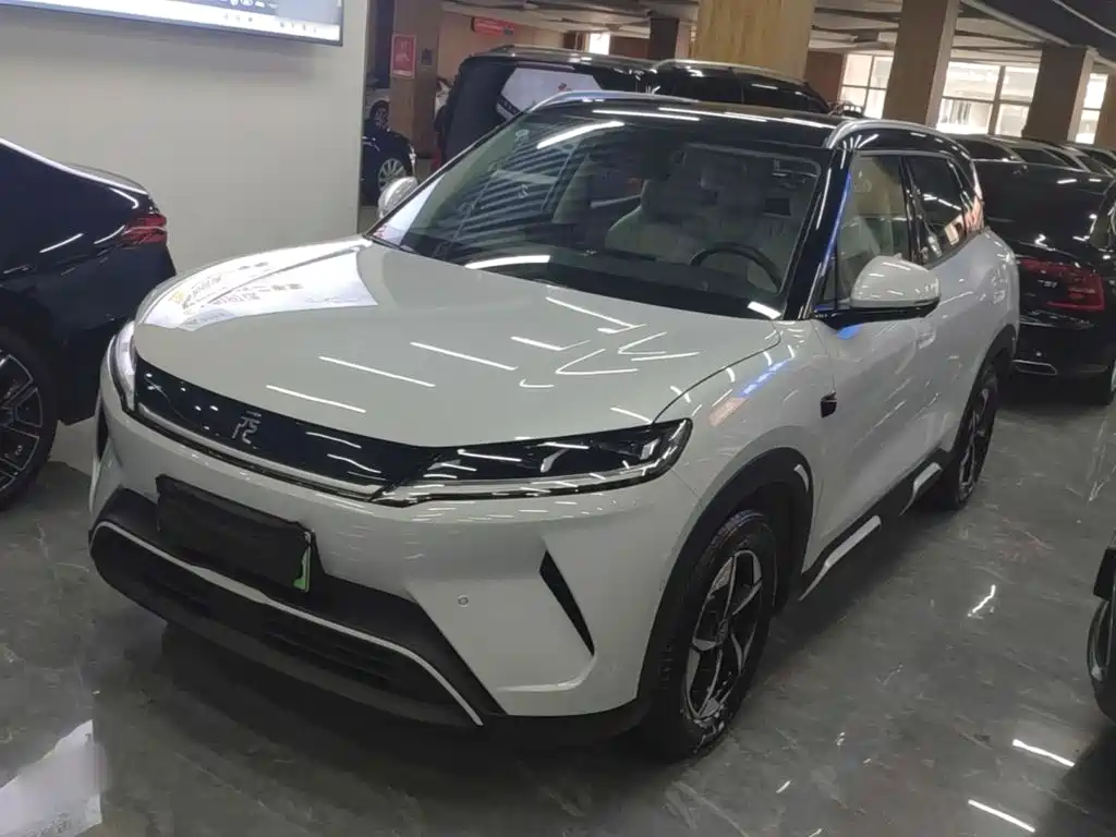 BYD Yuan UP — миниатюра 2