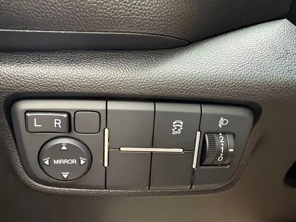 Changan Eado — миниатюра 9