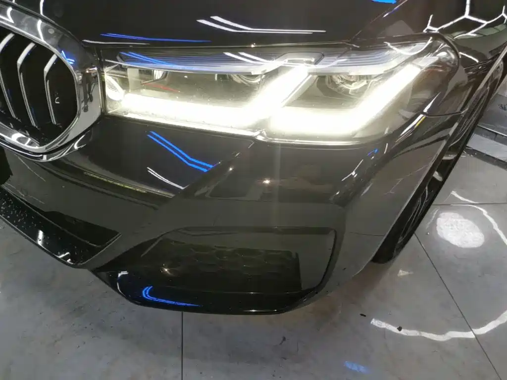 BMW 5 Series — миниатюра 24