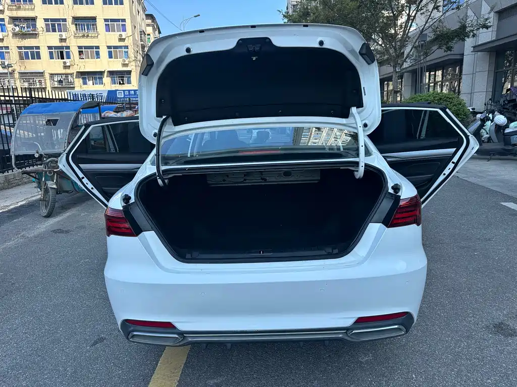 Geely Binrui — миниатюра 10