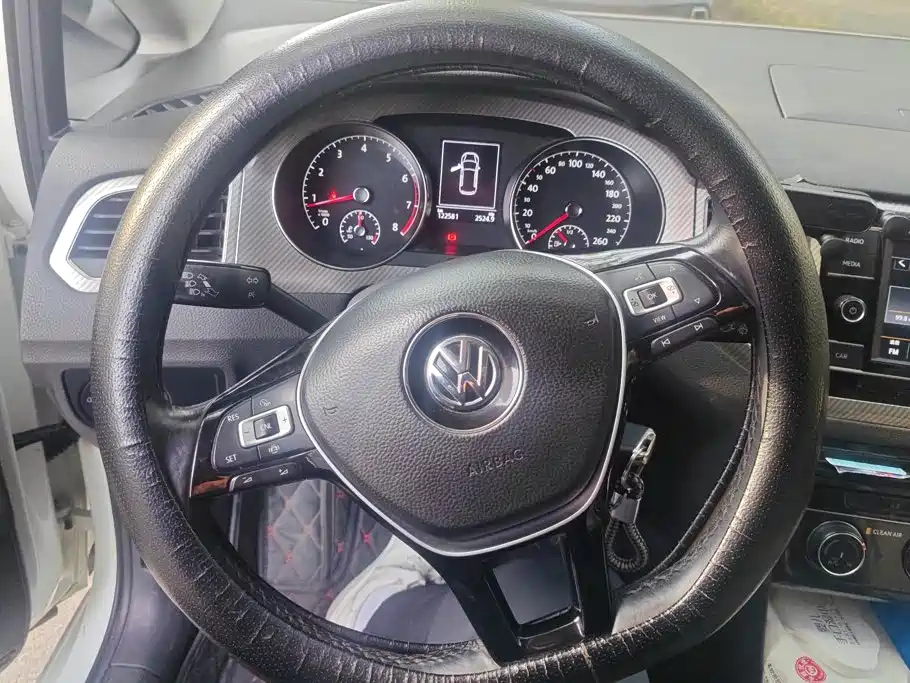 Volkswagen Golf Sportsvan — миниатюра 15