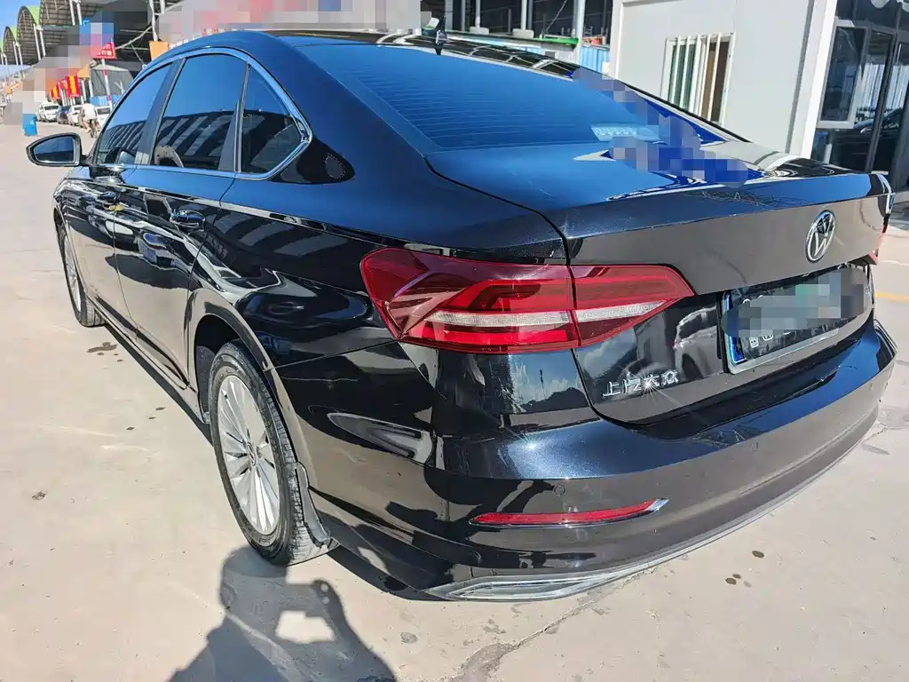 Volkswagen Lavida — миниатюра 4