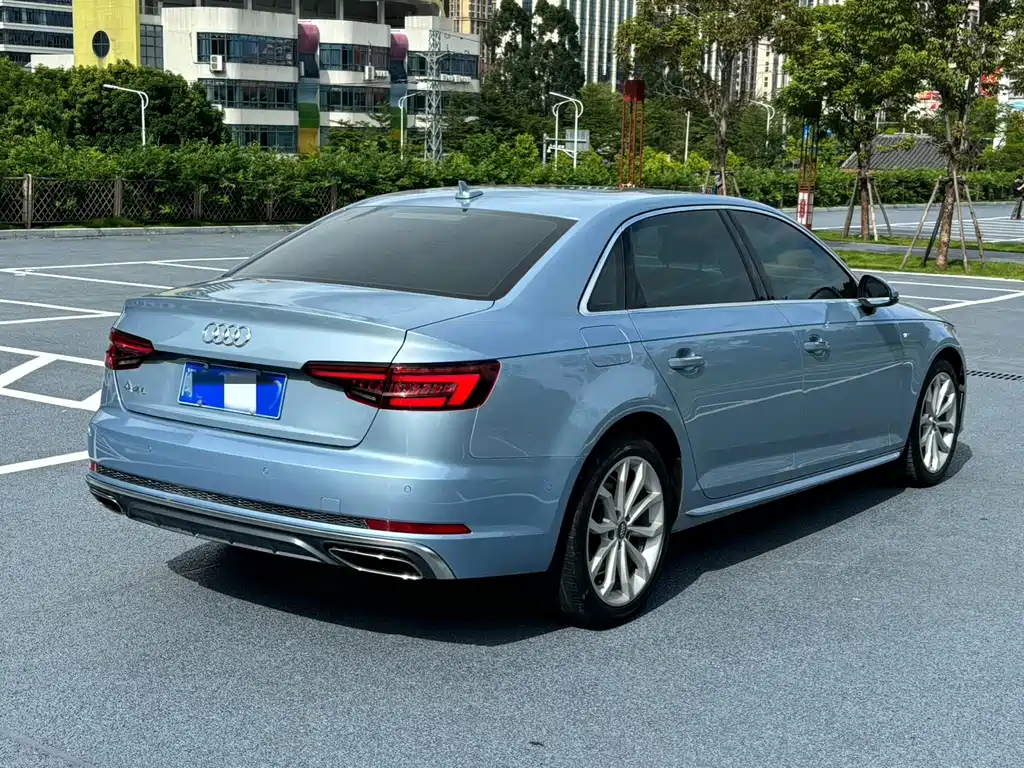 Audi A4L — миниатюра 6