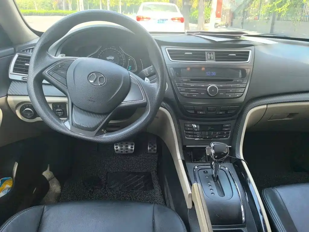 BAIC 绅宝CC — миниатюра 10