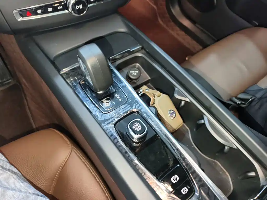 Volvo XC60 — миниатюра 14