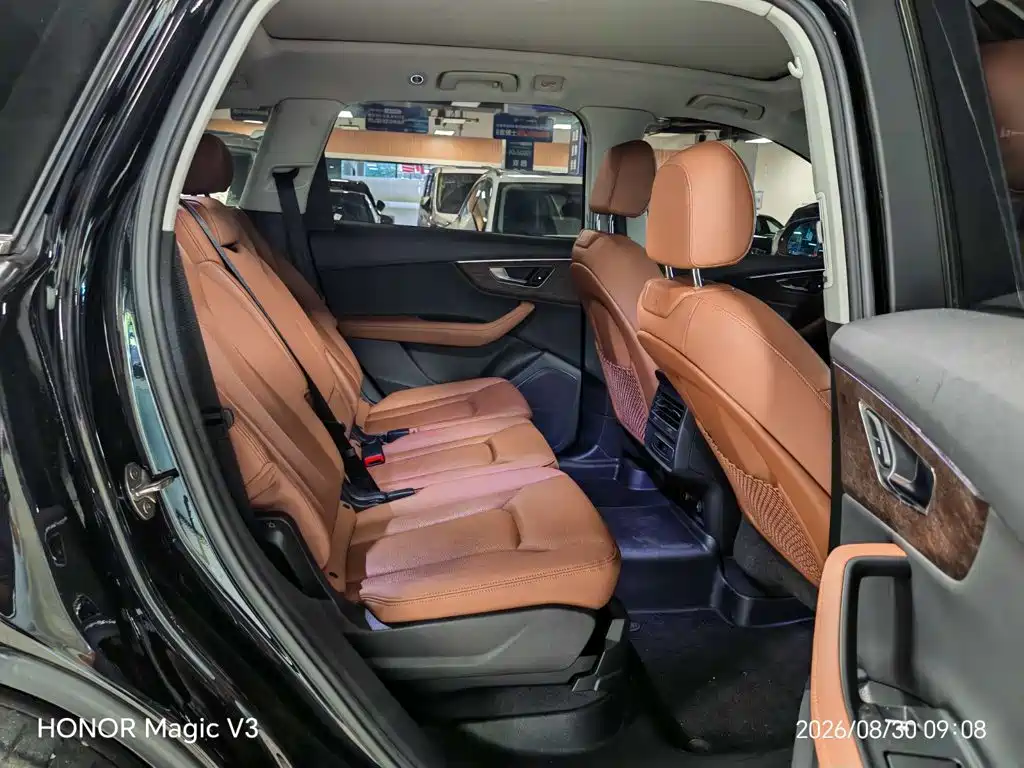 Audi Q7 — миниатюра 16