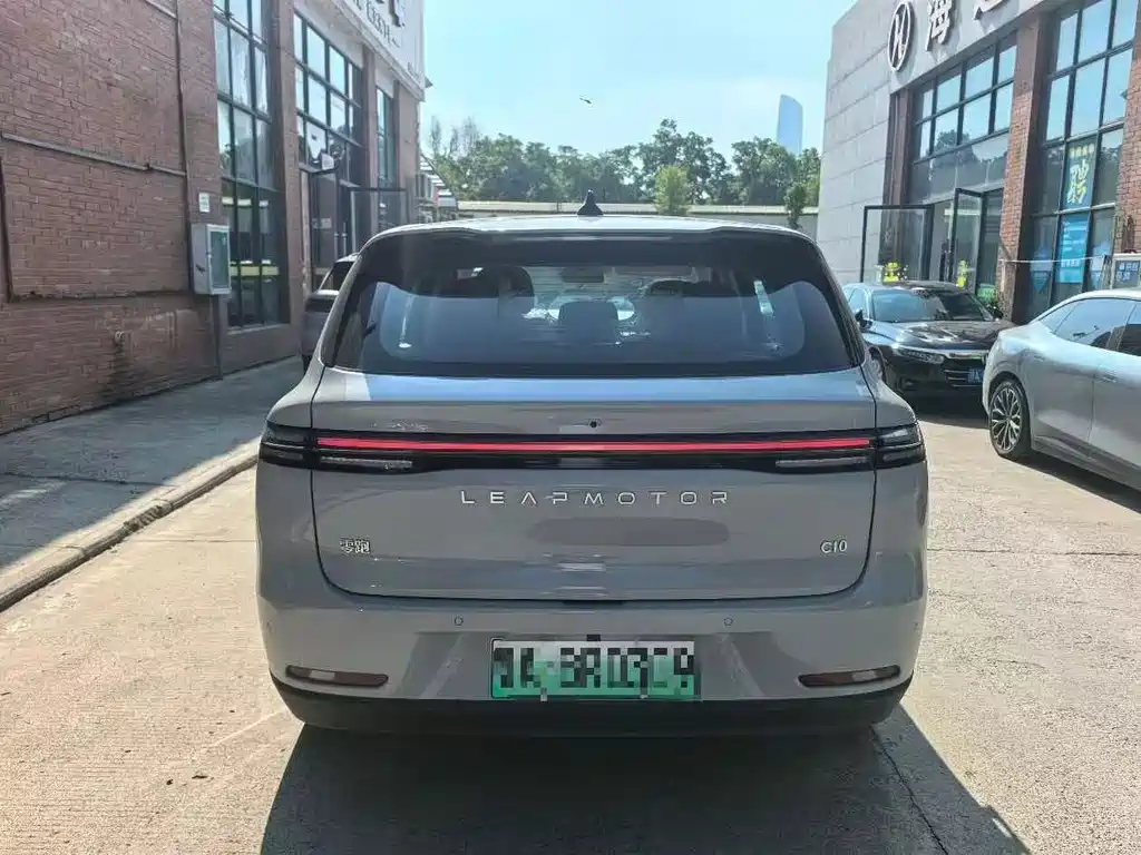 Leapmotor Leapmotor C10 — миниатюра 7
