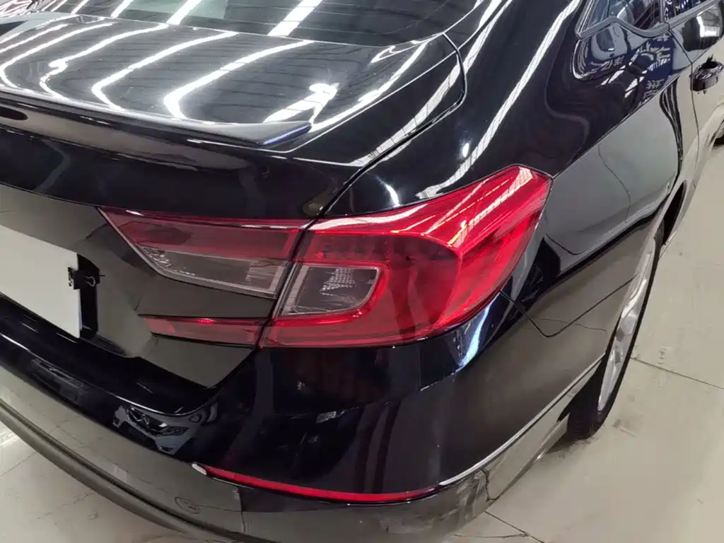 Honda Accord — миниатюра 8