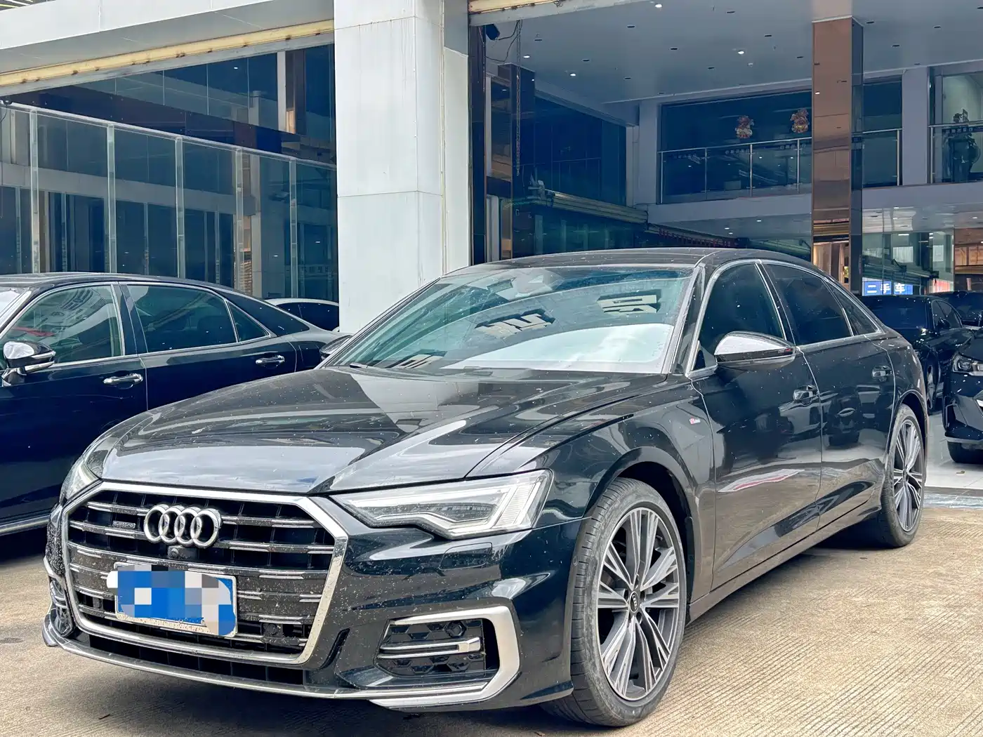 奥迪A6L 2024款 45 TFSI quattro 臻选动感型 2024