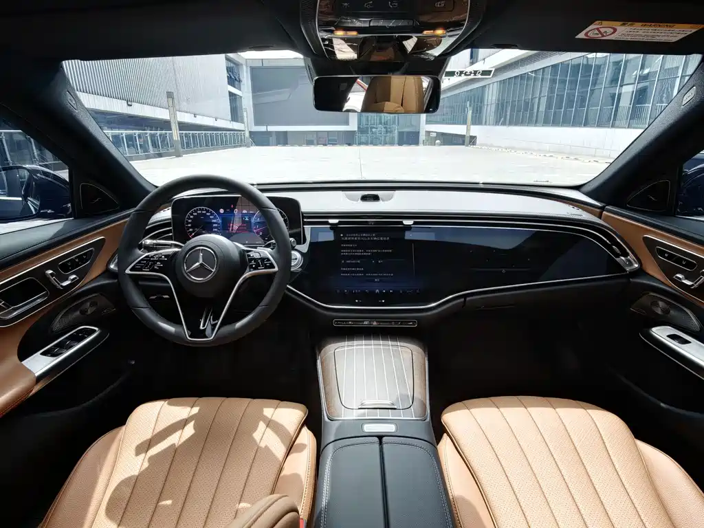 Mercedes-Benz E-Class — миниатюра 19
