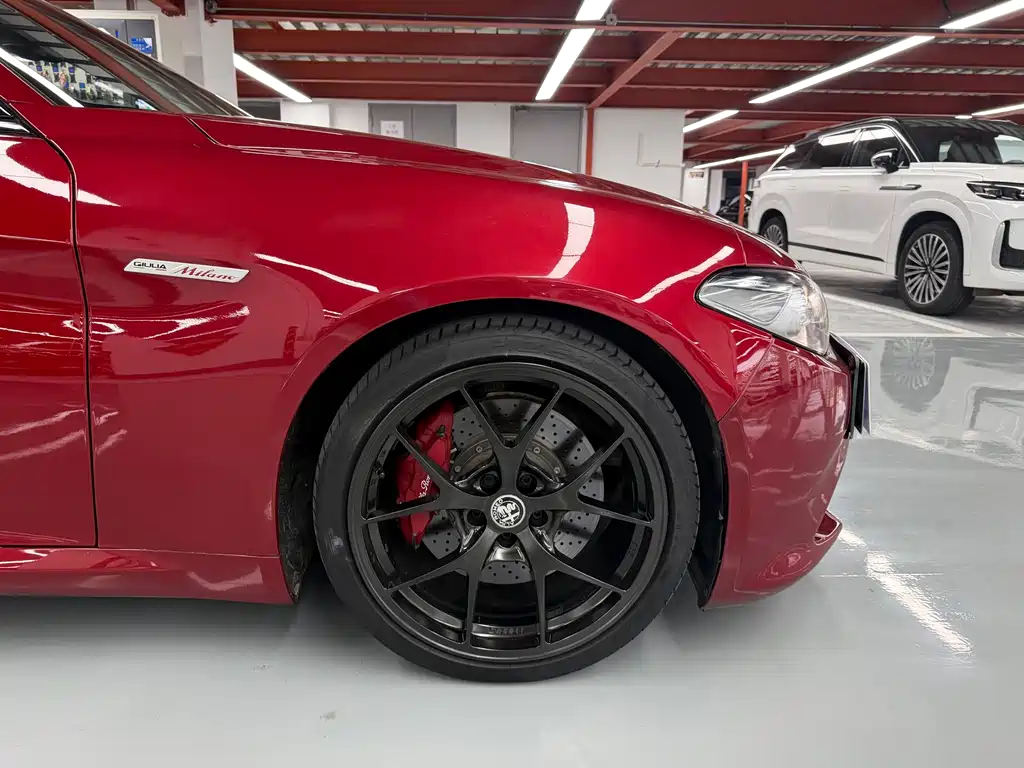 Alfa Romeo Giulia — миниатюра 16