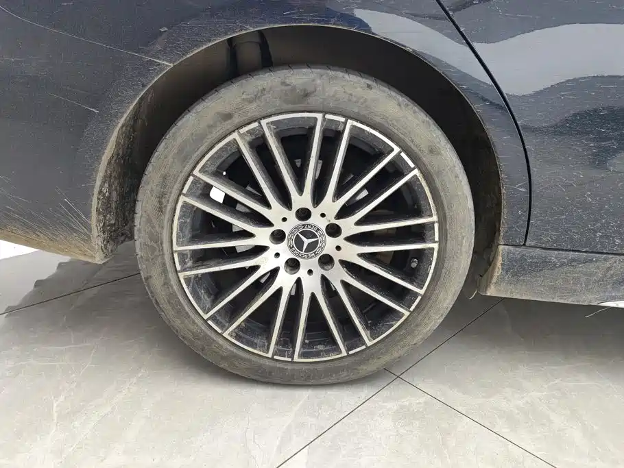 Mercedes-Benz C-Class — миниатюра 6