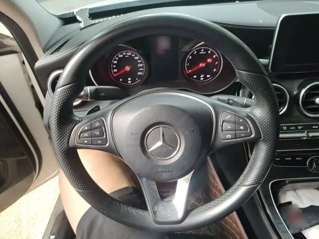 Mercedes-Benz C-Class — миниатюра 3