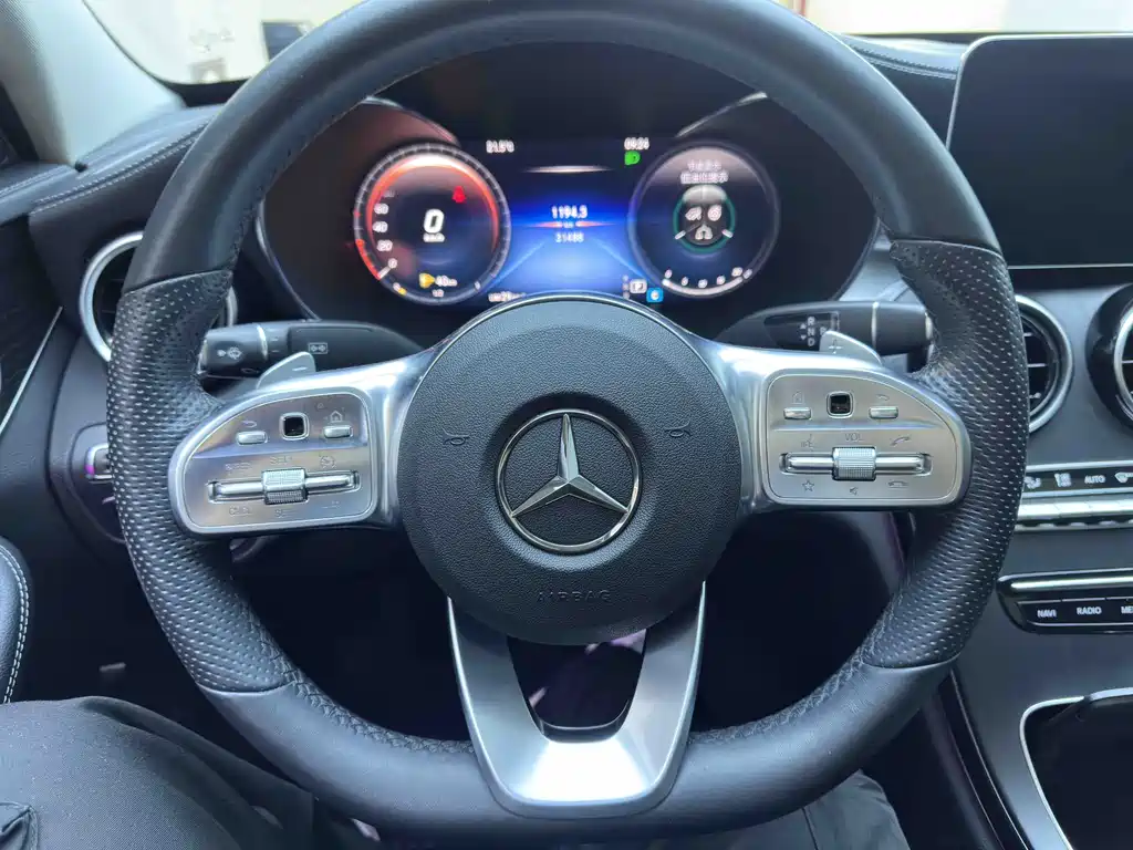 Mercedes-Benz C-Class — миниатюра 13