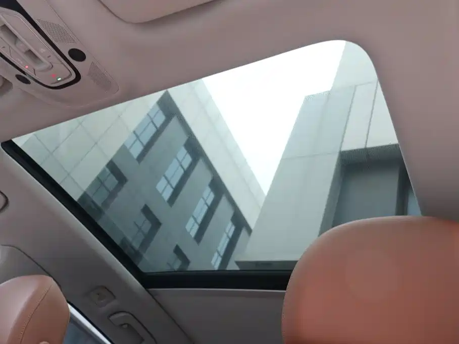 Audi Q7 — миниатюра 13