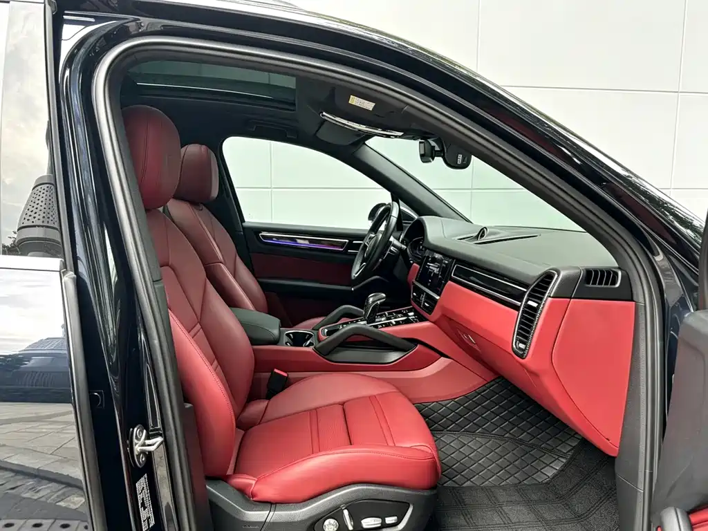 Porsche Cayenne — миниатюра 16