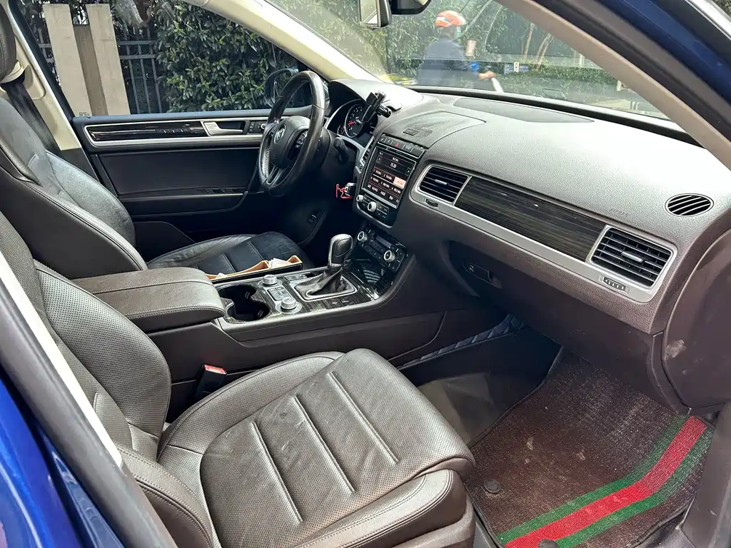 Volkswagen Touareg — миниатюра 8