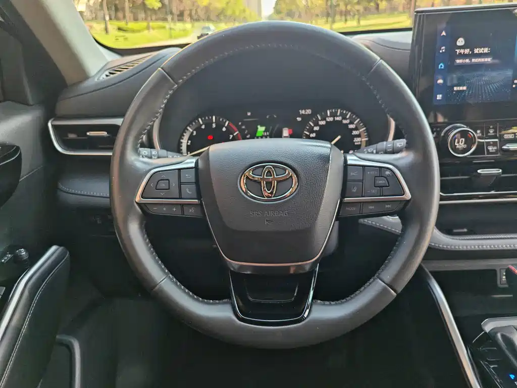 Toyota Highlander — миниатюра 13