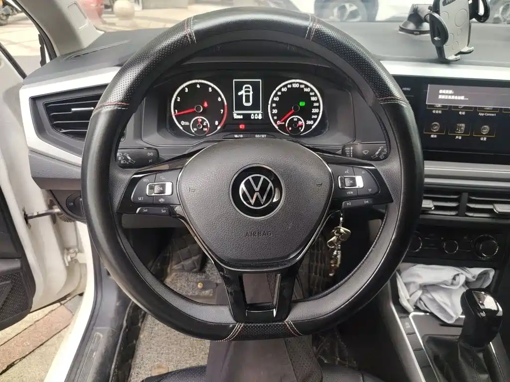 Volkswagen Polo — миниатюра 6