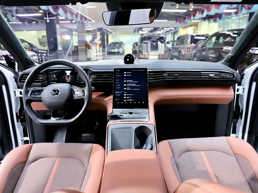 NIO EC6 — миниатюра 14