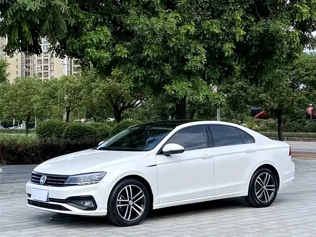 VOLKSWAGEN LINGDU 2019