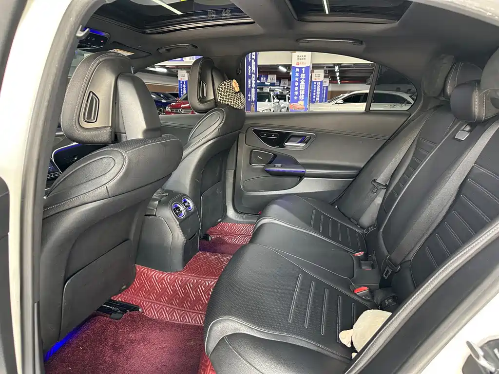 Mercedes-Benz C-Class — миниатюра 9