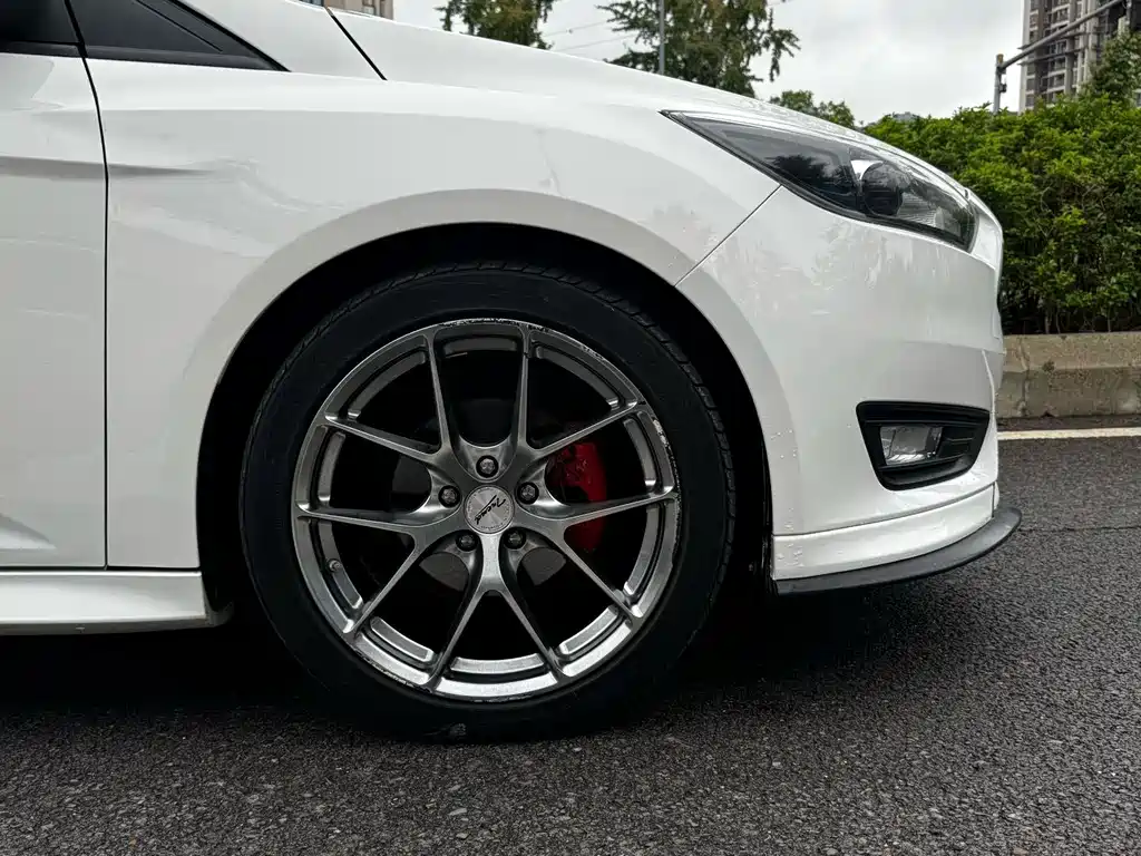 Ford Focus — миниатюра 20